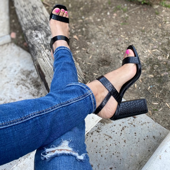 Black Croc Embossed Single Strap Chunky Heels - Picture 2 of 8